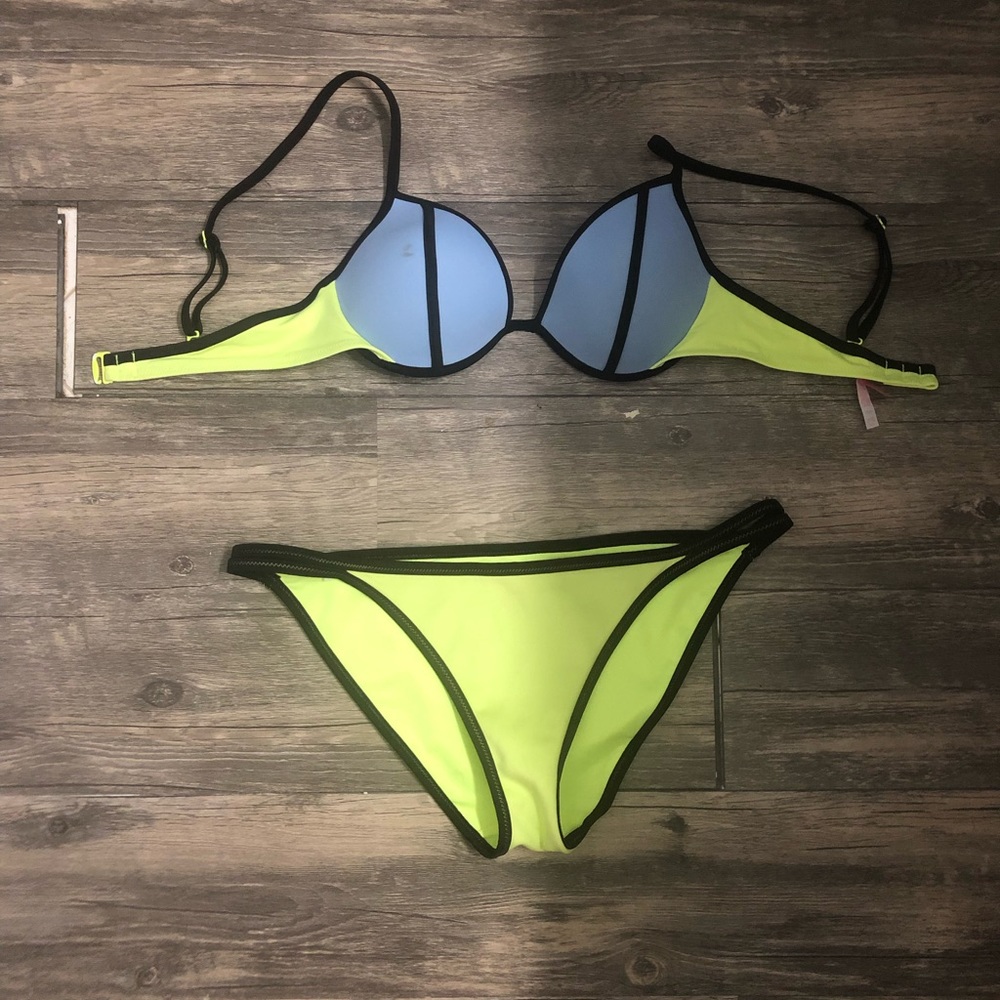 VS Bikini